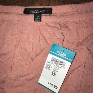 Rue21 Tops - Pink Lace Trim Crop Top Rue21 Tops - Pink Lace Trim Crop Top